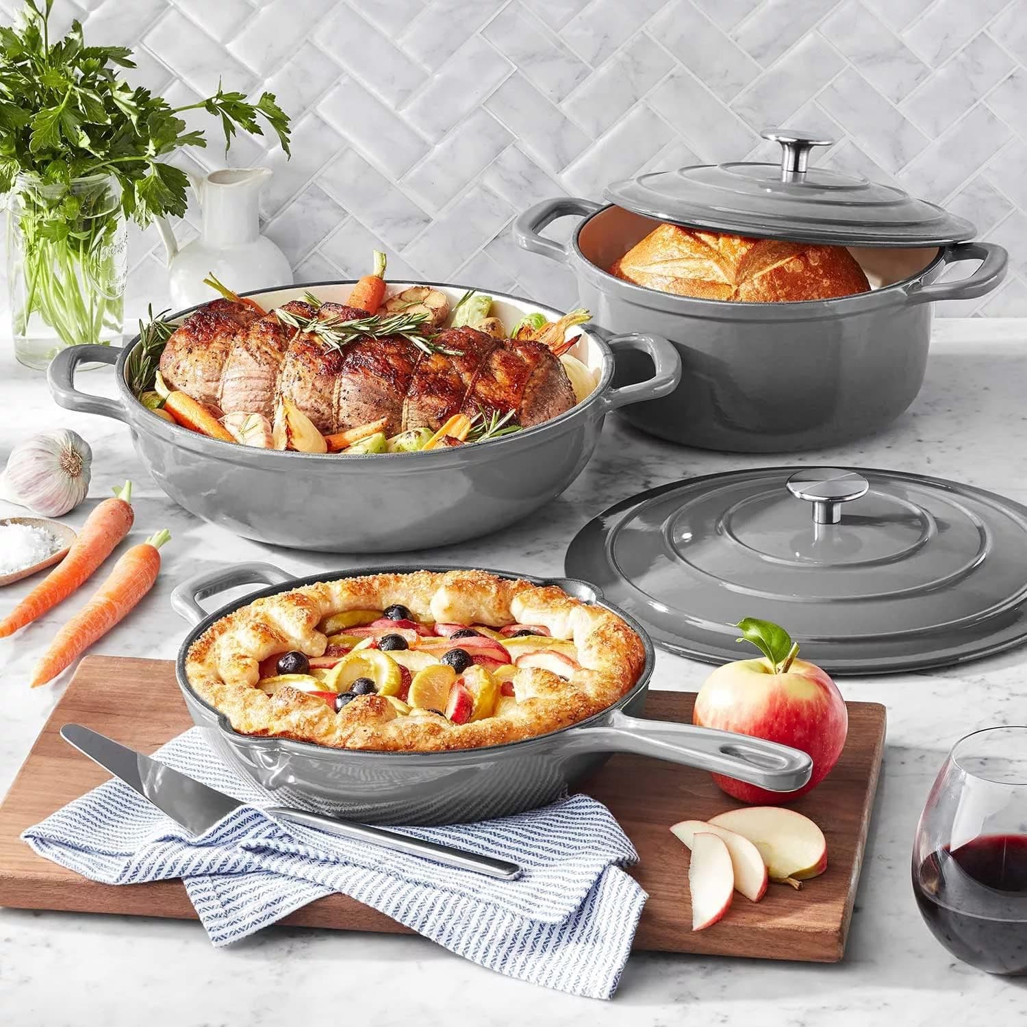 Traditional European-style 5-Piece Enamel Interior Coating Cast Iron Set for Home Chefs (Grey)