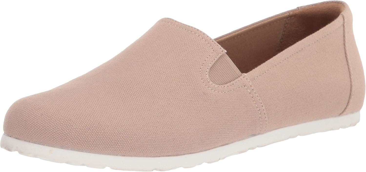 Amazon Essentials Women's Casual Slip-On Canvas Flat