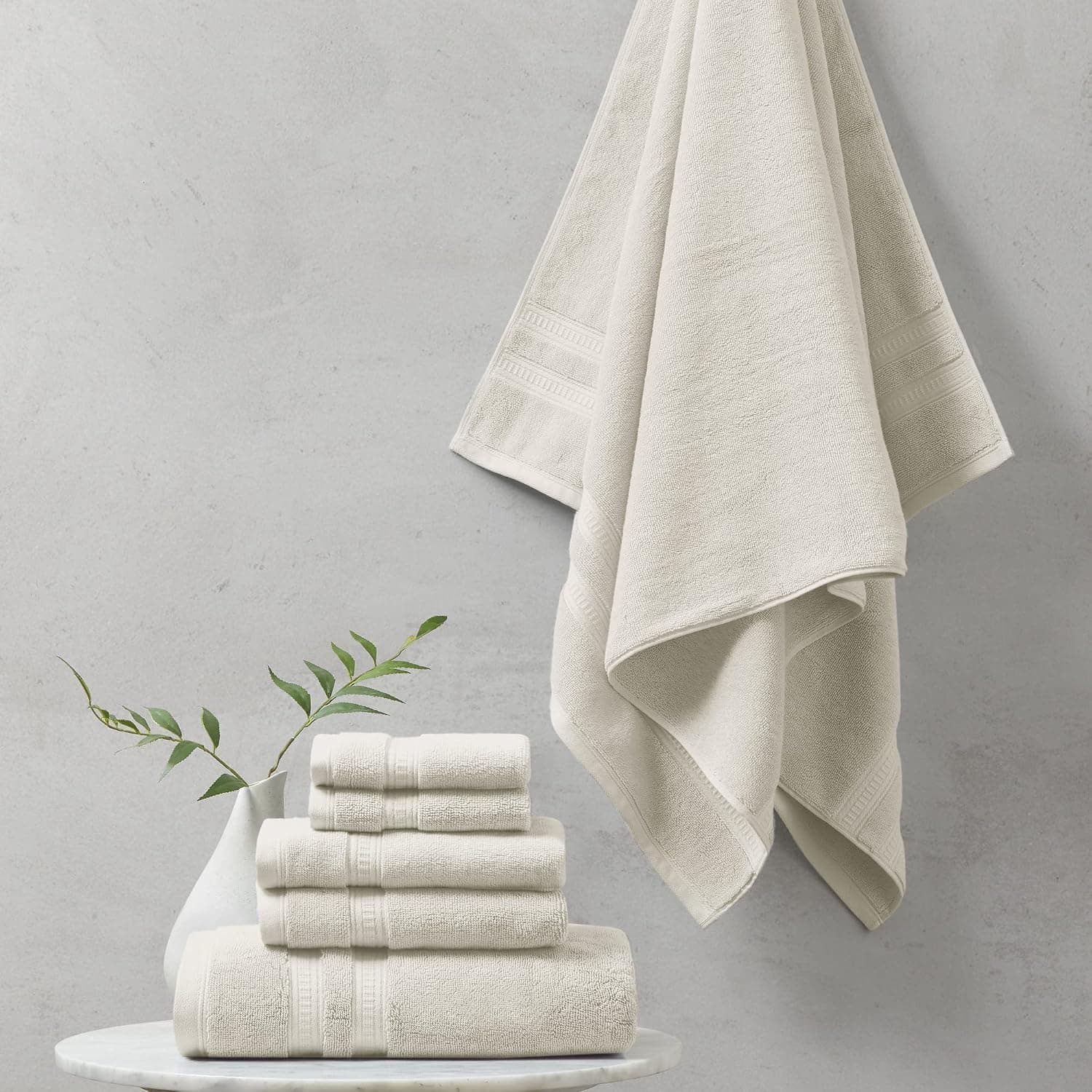 Beautyrest Plume 100% Cotton Bath Towel Set, Luxuriously Soft Feather Touch, Premium 750gsm Spa Quality, Durable and Absorbent for Shower, Multi-Sizes, Ivory 6 Piece