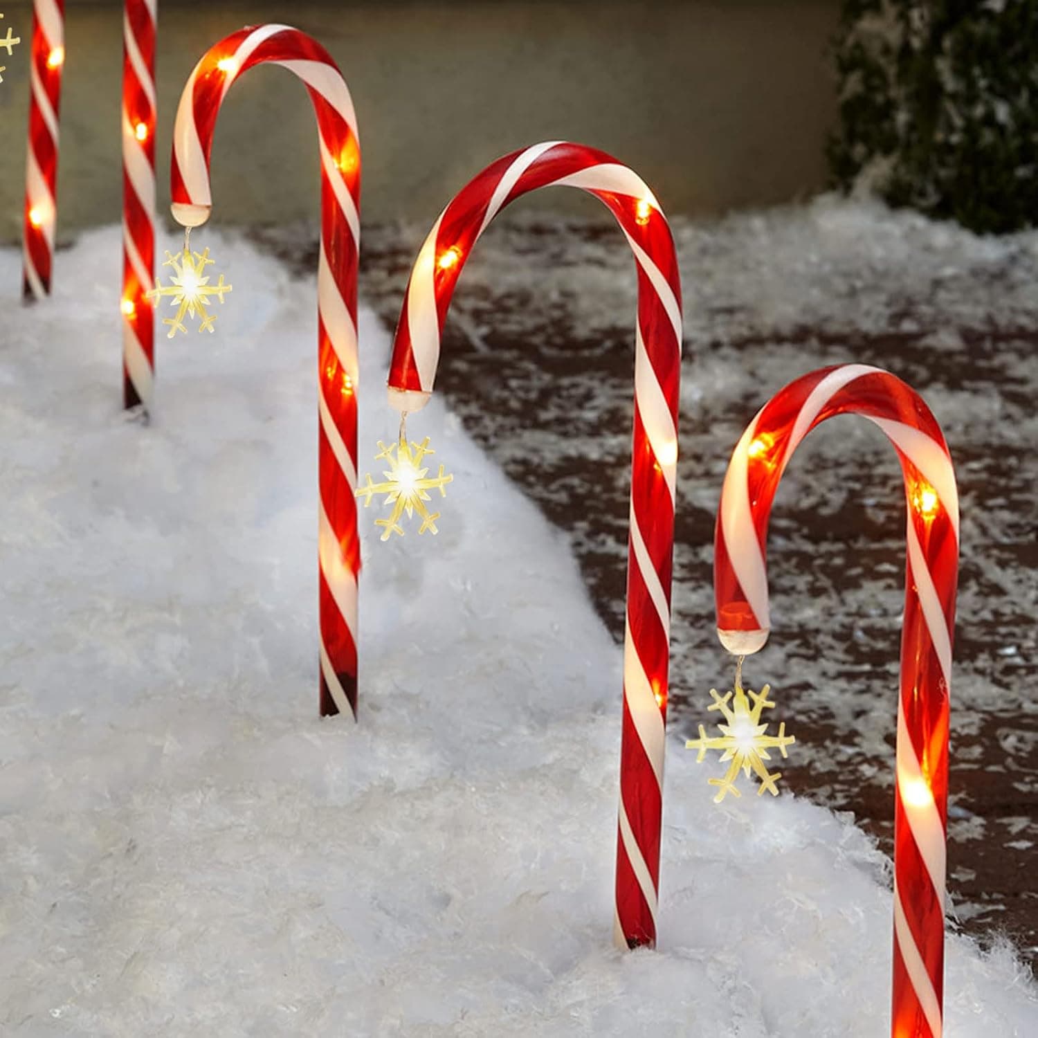 SUNNYPARK Solar Snowflake Candy Cane Lights Stake Outdoor Christmas Decorations Set of 8, Pre-lit 40 LEDs Pathway Markers for Outdoor Holiday Xmas Walkway Garden Decor
