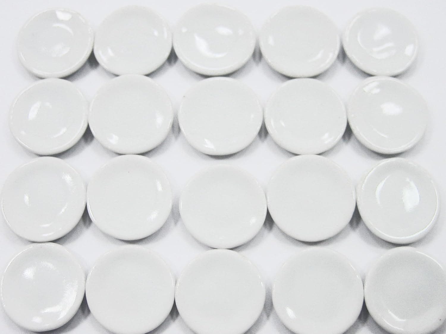 Dollhouse Miniature 20 Mini White Round Plates Dish 2cm Ceramic Kitchenware 3386