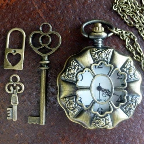 UMBRELLALABORATORY 4 Pcs Alice in Wonderland Steampunk Antique Bronze Brass Tibetan Jewelry Findings Mix Lot 95