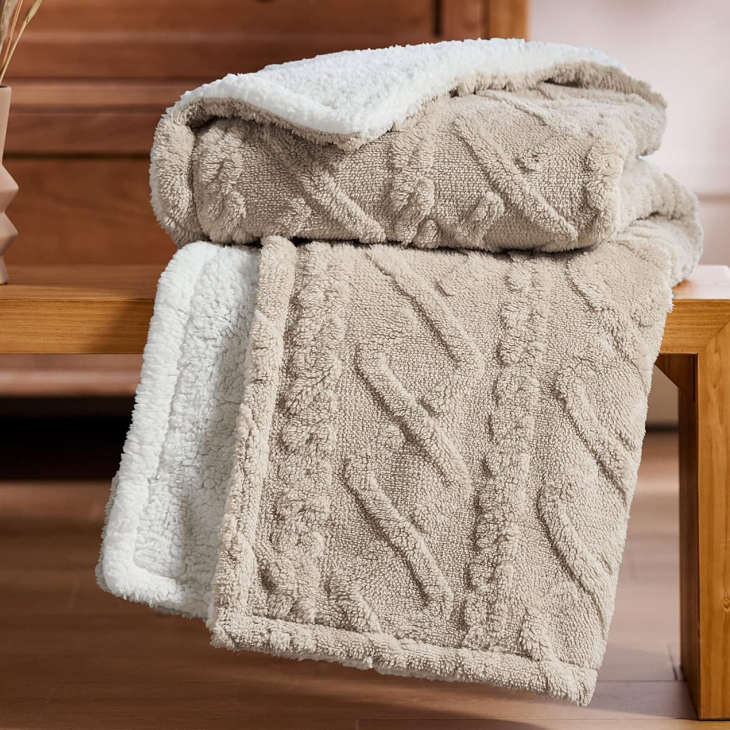 Bedsure Sherpa Throw Blanket for Couch Sofa - Fuzzy Soft Cozy Blanket for Bed, Fleece Thick Warm Blanket for Winter, Beige, 50x60 Inches