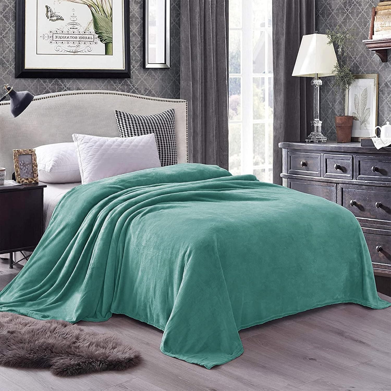 Exclusivo Mezcla Queen Size Flannel Fleece Velvet Plush Bed Blanket as Bedspread, Coverlet, Bed Cover (90x90 inches, Celadon) Soft, Lightweight, Warm and Cozy