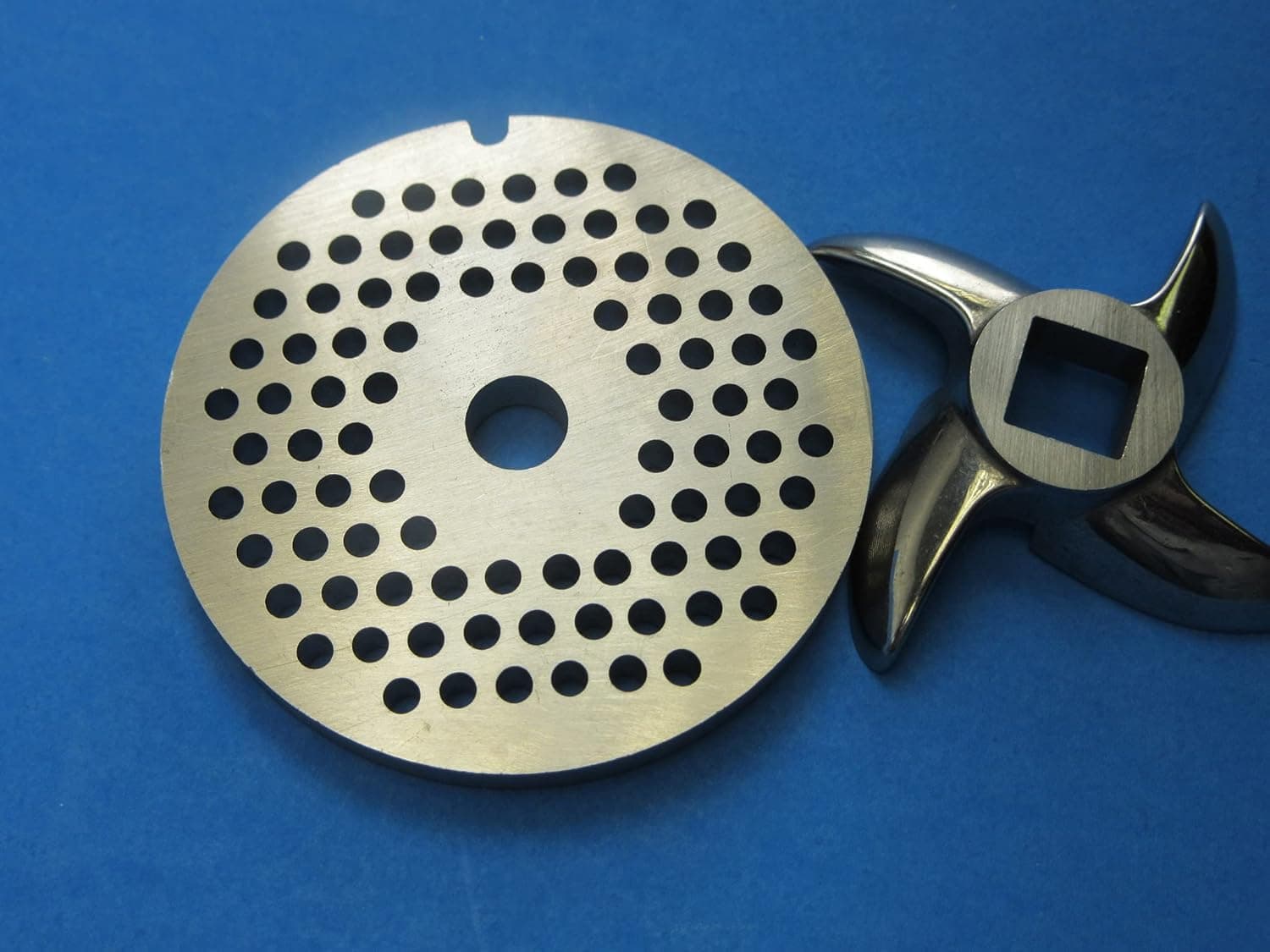 #8 SET Sausage Stuffer 1/8" plate AND knife for Meat Grinder plate disc for LEM Cabelas & others