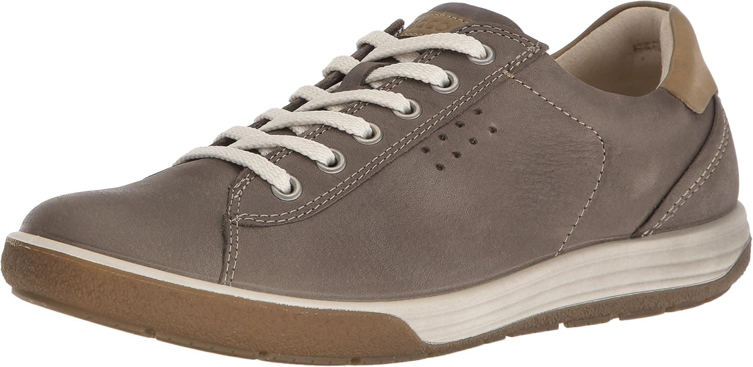 ECCO Women's Chase II Tie Sneaker
