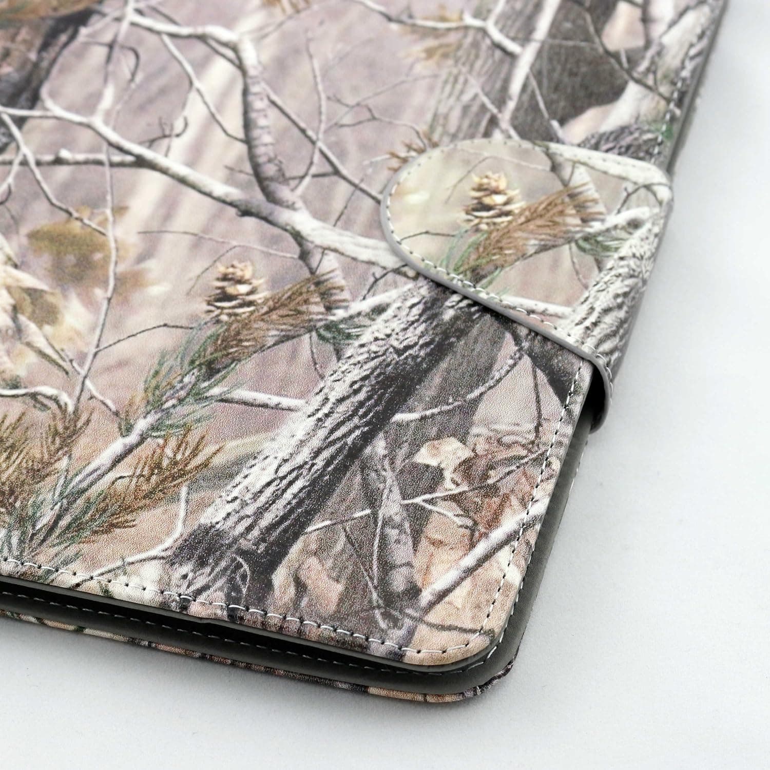 Universal Tablet Case Cover for 7 and 8 Inch (7co) Size Ultra Slim and Low Weight Pu Leather Folio Style Fits Only 7" Amazon Kindle Fire Hd (Not for 8.9") (Camouflage Camo Flag Realtree Mossy Oak Hunting)