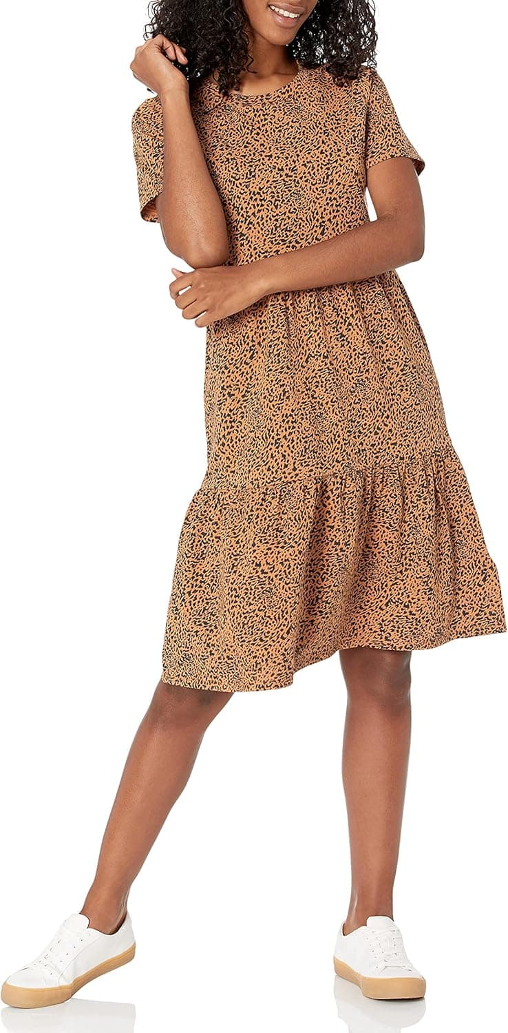 Amazon Essentials Women's Short-Sleeve Crewneck Tiered Dress
