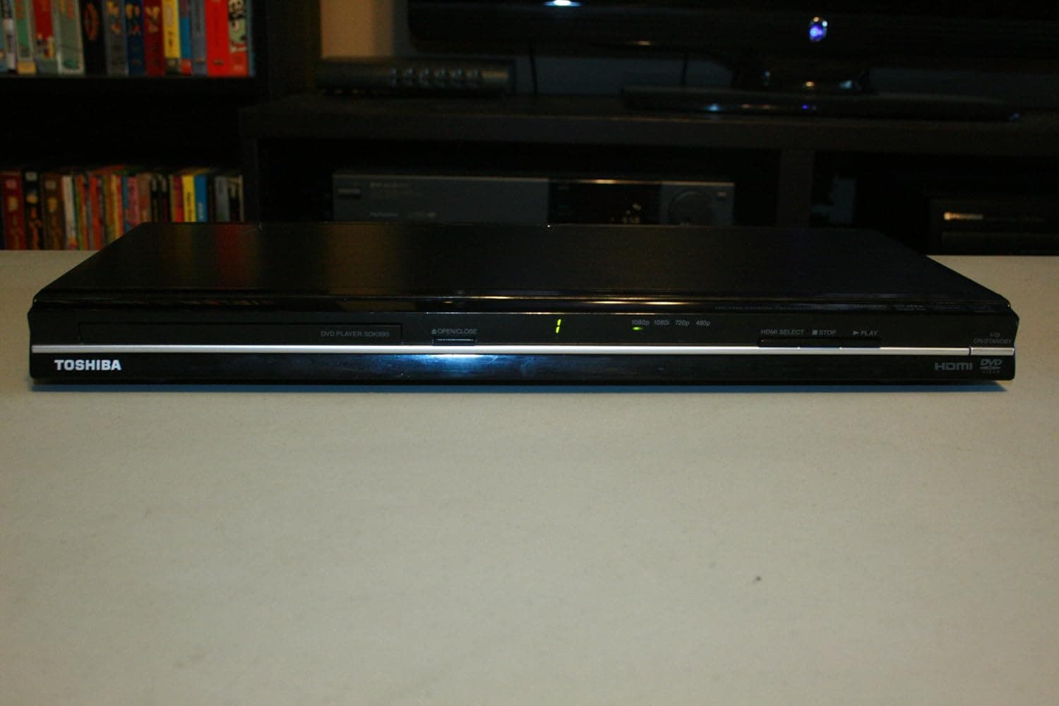 Toshiba SDK990 1080p Upconversion DVD Player w/HDMI (Black)