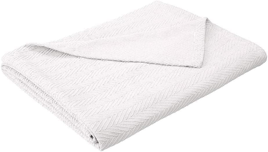 eLuxurySupply Metro Weave Blanket Cotton Thermal Blanket - Soft & Breathable All Seasons Oversized Throw Blanket Perfect for Layering Any Bed Full/Queen Size, White Color