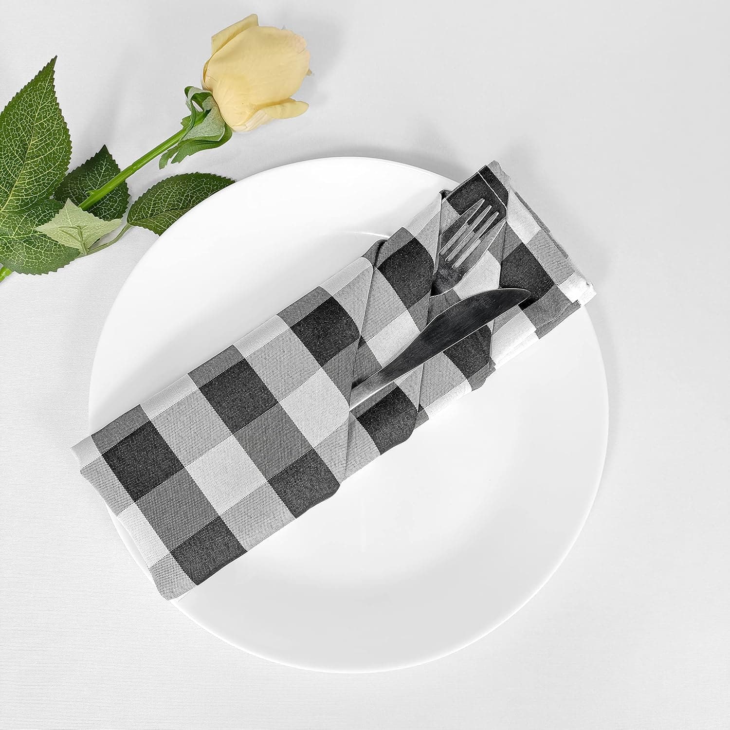 Grandipity Black Gingham Checkered 6 Pack Table Napkins 20”x 20” Inch Washable Polyester (Linen Alternative) Napkins - Set of 6 with Hemmed Edges - Great for Weddings, Parties, Holiday Dinner & More