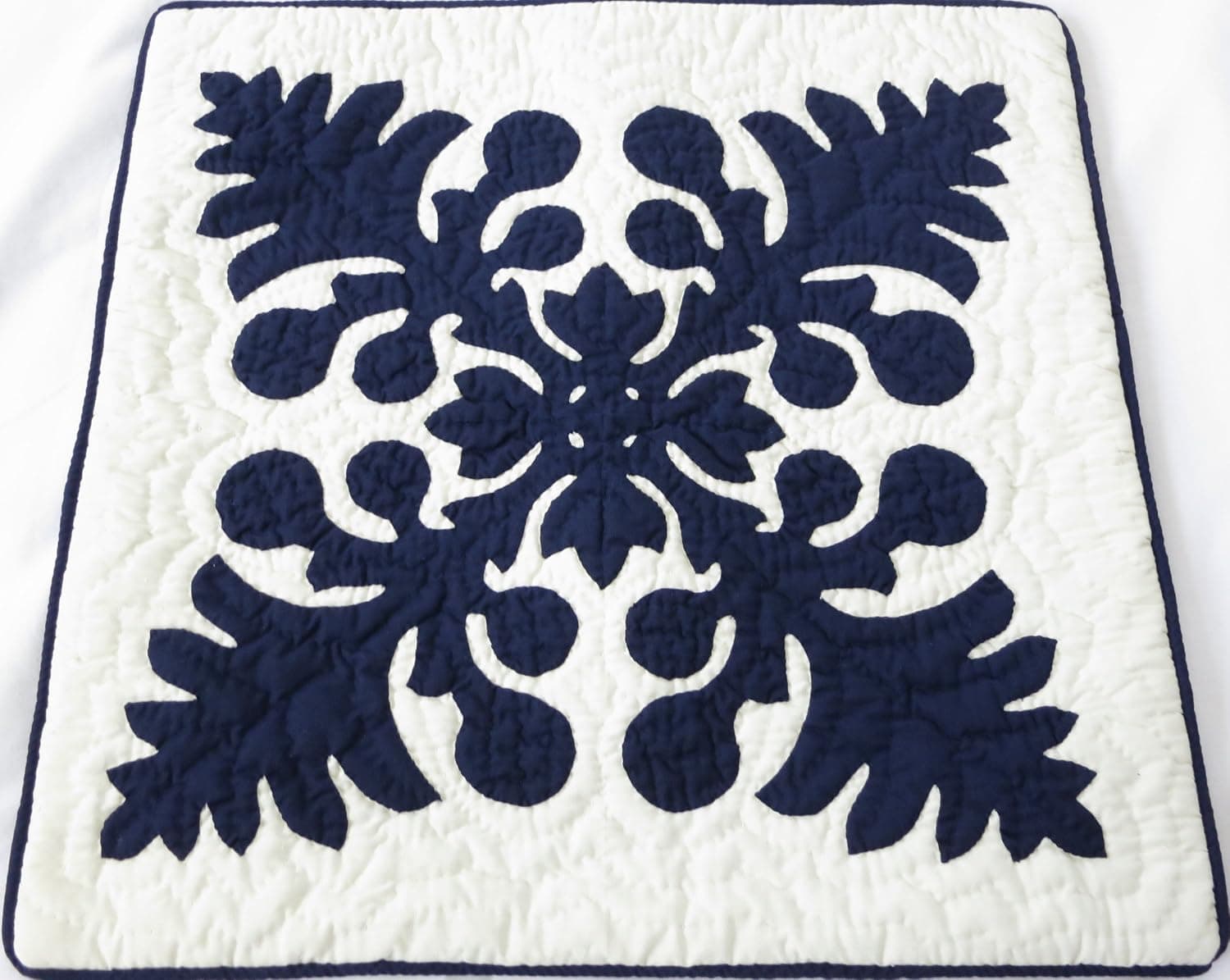 2 Hawaiian quilt throw pillow cover 18x18 100% hand quilted/100% hand appliqued