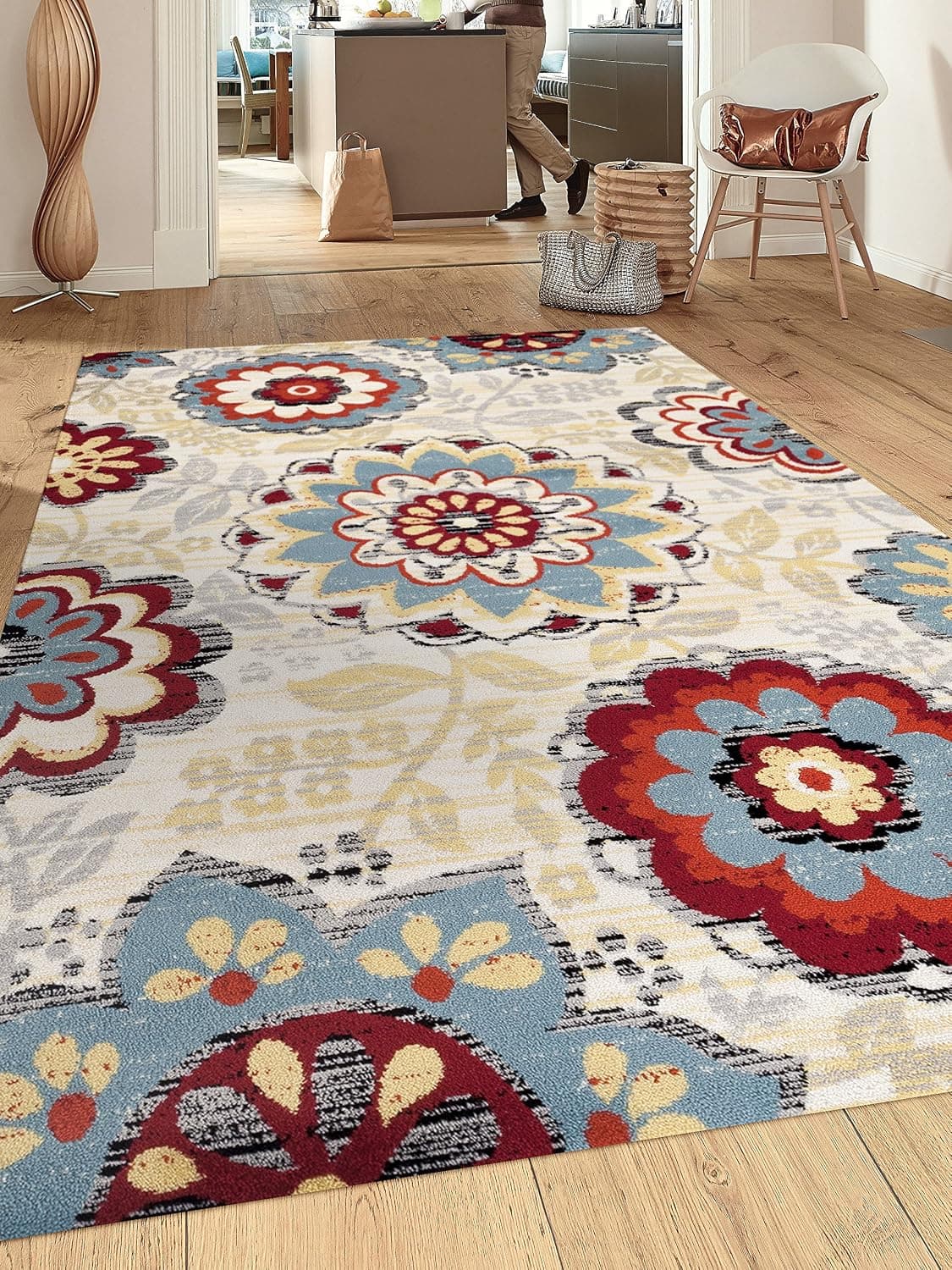 Transitional Large Floral Design Cream/Gray/Blue 5'3" x 7'3" Indoor Area Rug