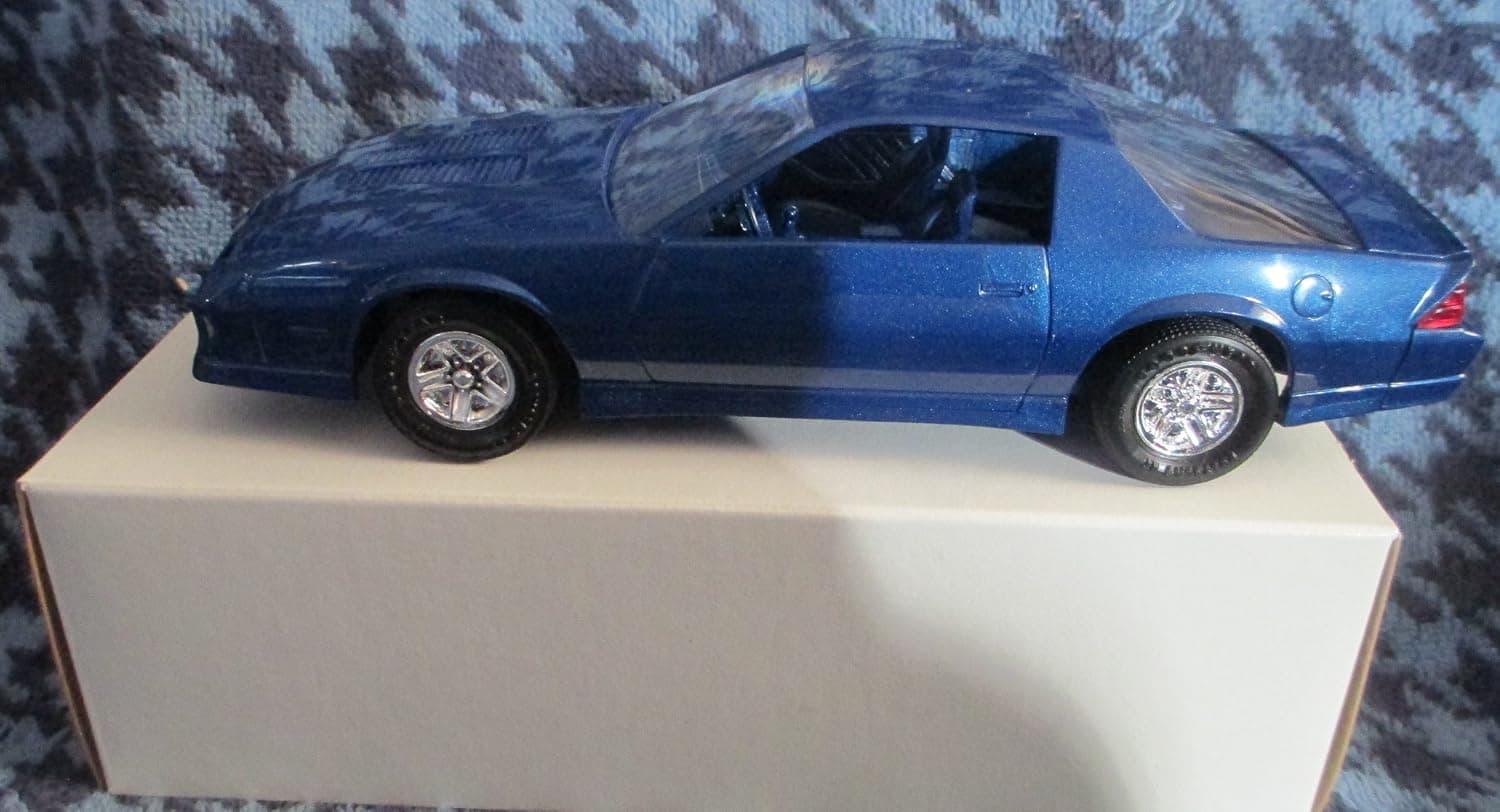 #6104EO 1987 Camaro Z28,Blue 1/25 Scale Plastic Promo,Fully Assembled Model