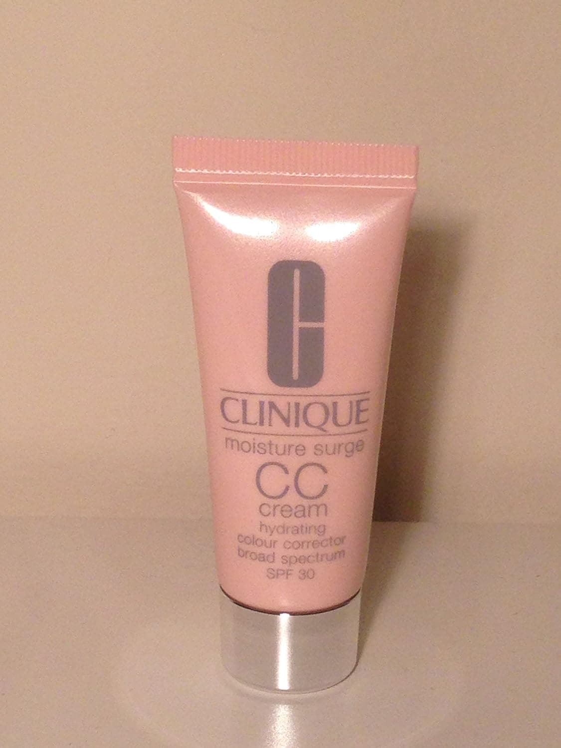 Clinique Moisture Surge CC Cream Hydrating Colour Corrector Spf30, Very Light - Travel Size 0.5floz/15ml