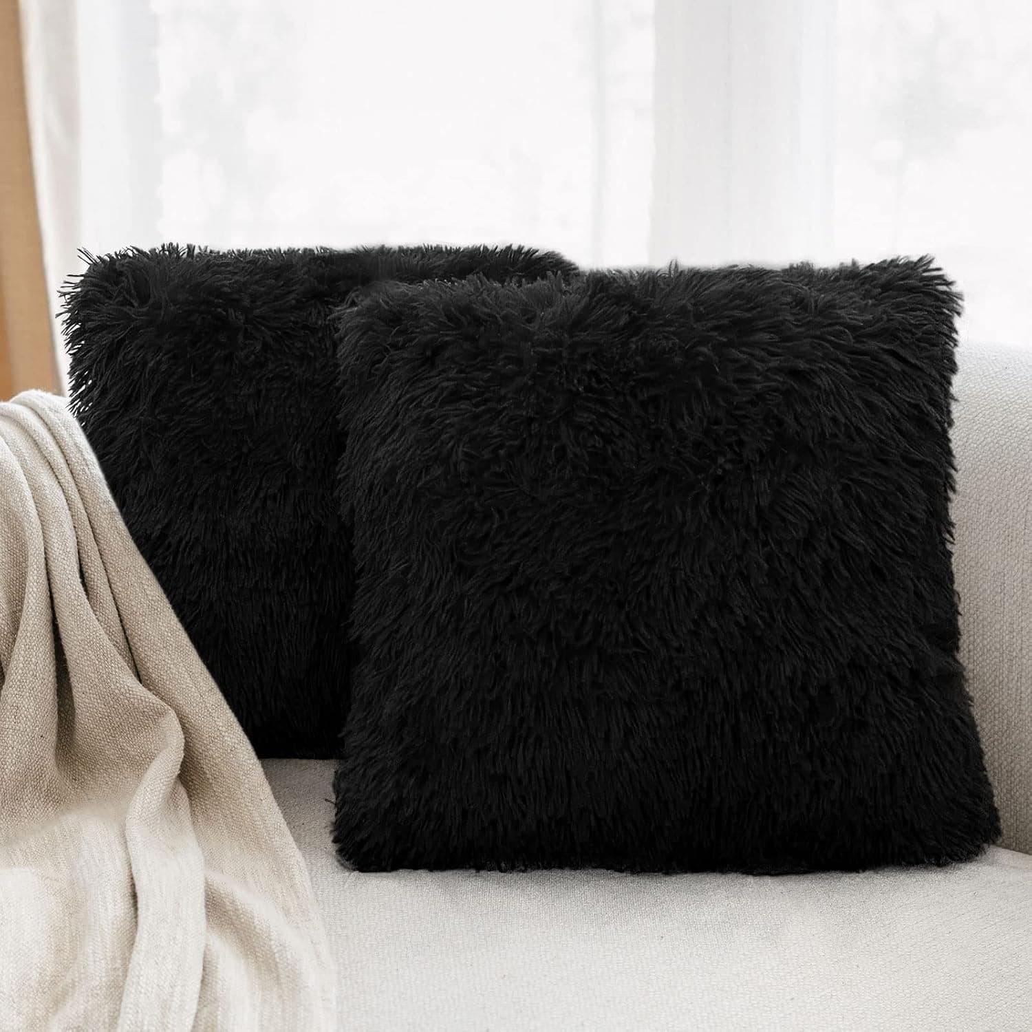 BBiggood Black Throw Pillow Covers, Set of 2 Super Soft Comfortable Faux Fur Pillow Covers Modern Luxury Home Decorative Plush Furry Pillow Cover Set for Bedroom Living Room Couch Bed Chair. 18"x18"
