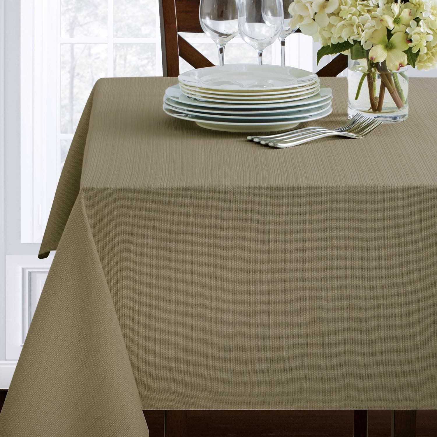 Benson Mills Cameron Tablecloth (60 X 104, Dune/Tan)