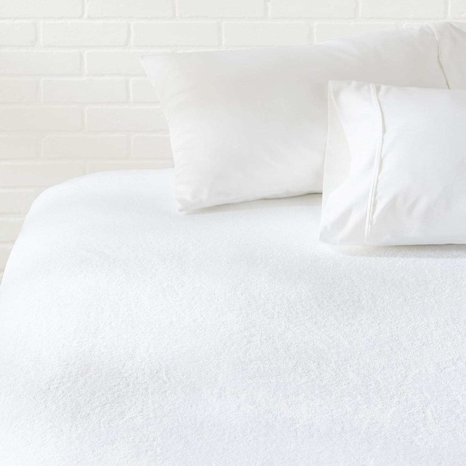 Amazon Basics Hypoallergenic Waterproof Fitted Mattress Protector Cover - Twin