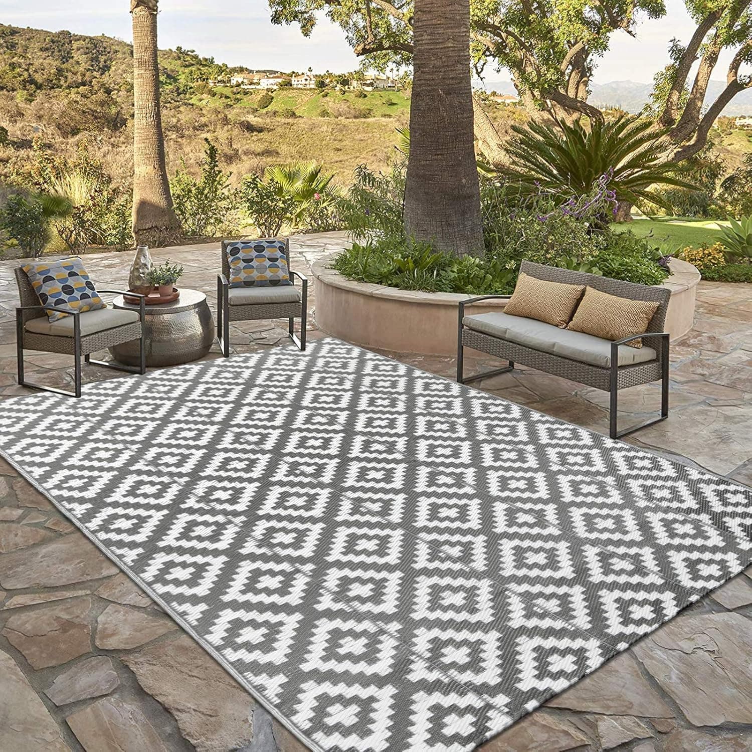 Vaukki Reversible Mat, Fade Resistant Plastic Straw Rug, Indoor Outdoor Plastic Patio Rug, Lightweight Stain Proof Area Carpet for Patio, RV, Camping, Beach, Deck, Backyard and Picnic (6'x9', Grey)