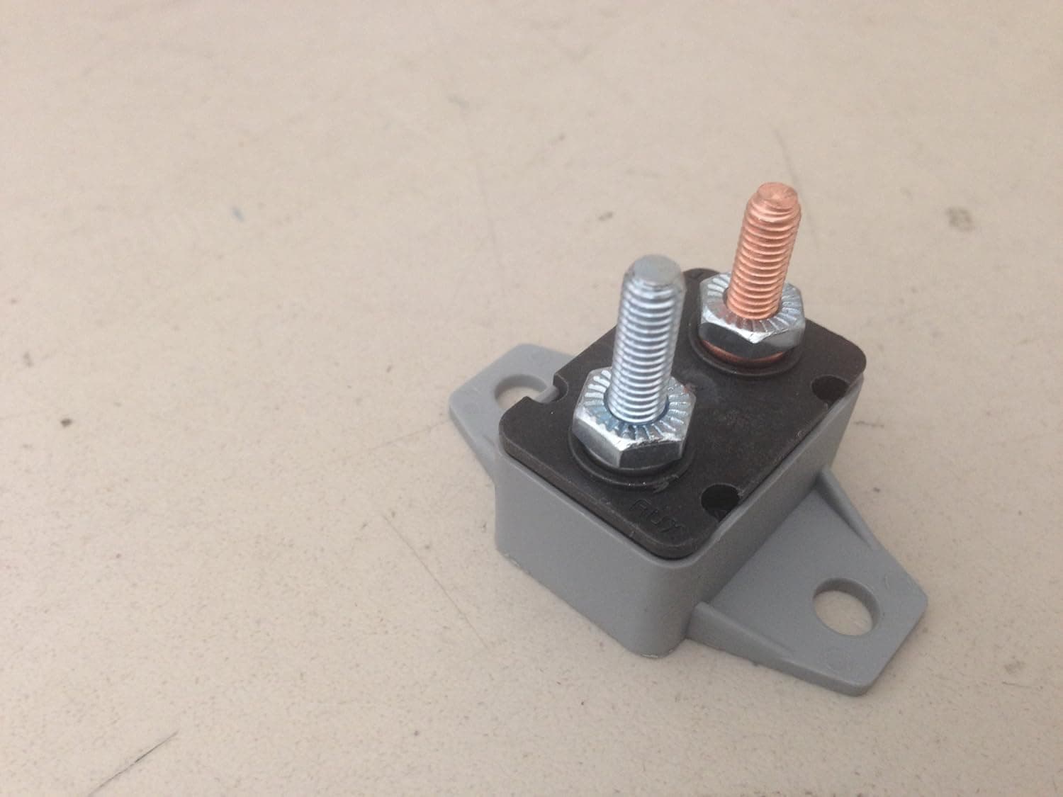 30amp 12v Automotive Auto Reset Circuit Breaker