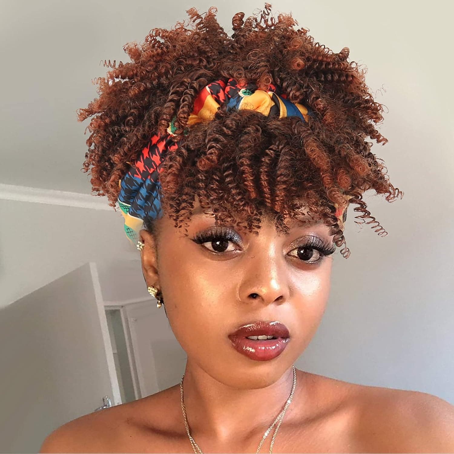 LEOSA Kinky Curly Headband Wig with Bangs for Women Ombre Headband Wig Synthetic Kinky Curly Wig with Headband Attached Blonde Kinky Wig Short Afro Headband Wig Outre High Puff Wig