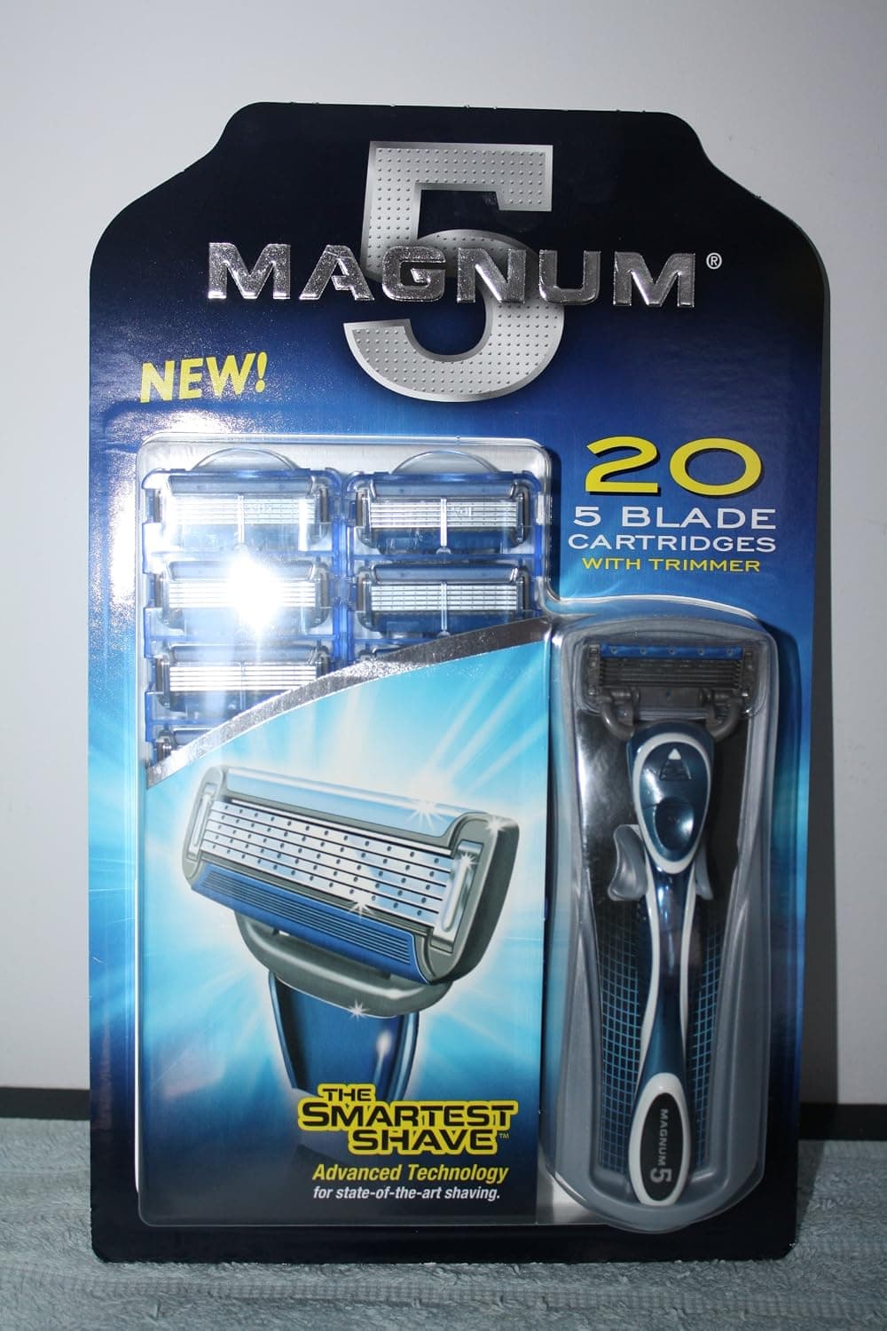 Magnum 5 Blade Razor With Trimmer with 20 Replacement Cartridges