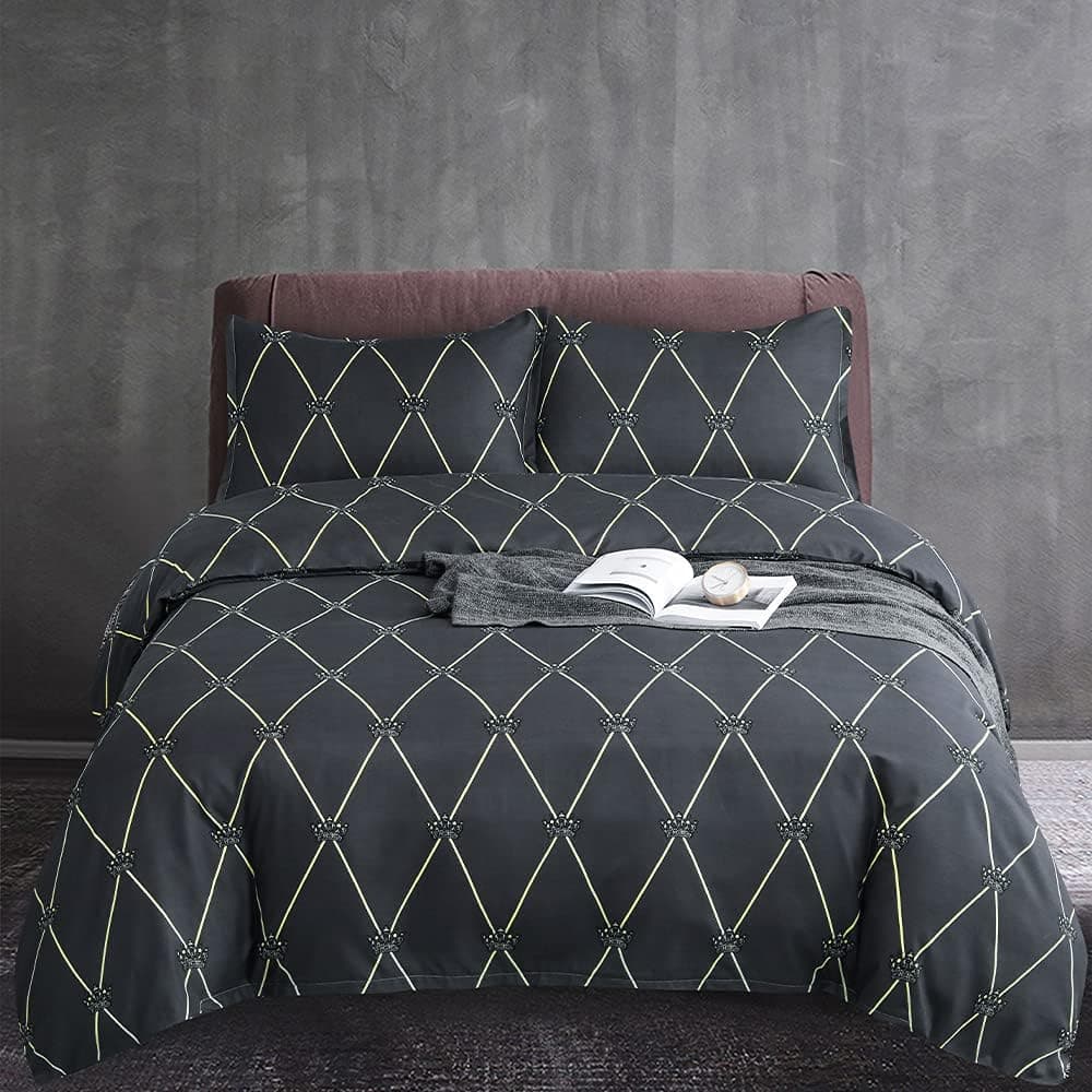 Vaulia Geometric Pattern Design, Soft Microfiber King Size Duvet Cover Set, Black/Gold Lattice (3-Piece Set)
