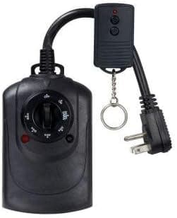 15 Amp Mechanical Outdoor Plug-In Dial Light Sensing Timer with Remote Control - On/Off Dusk to Dawn Option