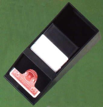 Dealer Shoe: Plastic Dealing Shoe (Holds 4 Playing Card Decks)