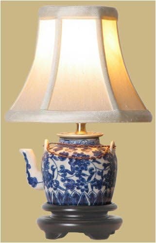 BLUE & WHITE TEAPOT LAMP