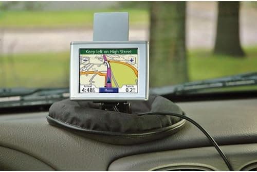 Scosche Nav-Mat in-dash Mount with weighted anti-skid base for GPS devices