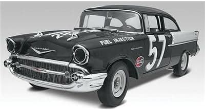 Revell 1:25 '57 Chevy 150 Sedan "Blackwidow" 2 'n 1