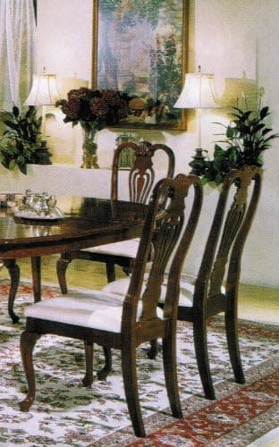 Set of 2 Cherry Finish Wood Queen Anne Style Dining Chairs
