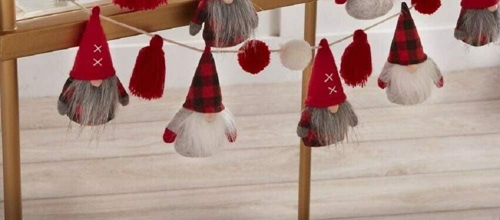 Mud Pie POM GNOME Garland
