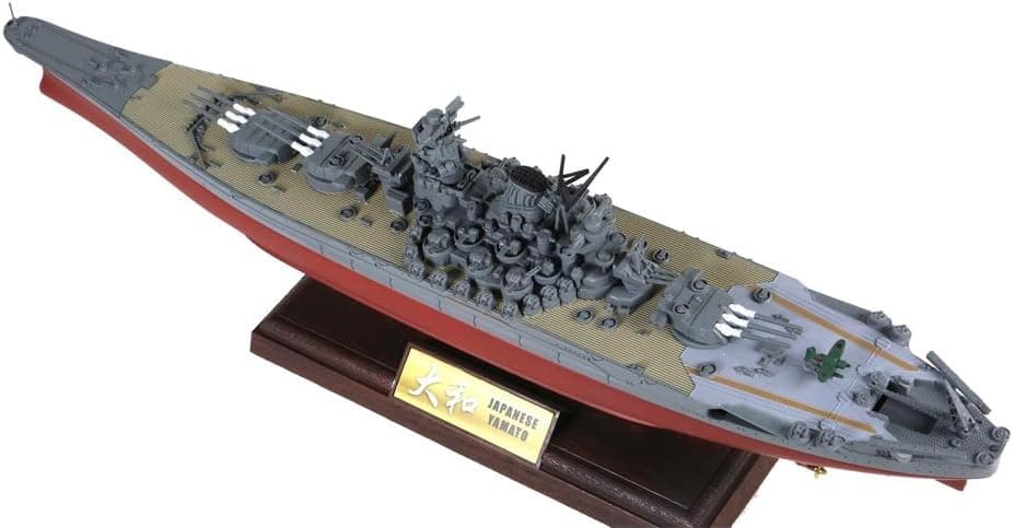1: 700 Scale Yamato Battleship