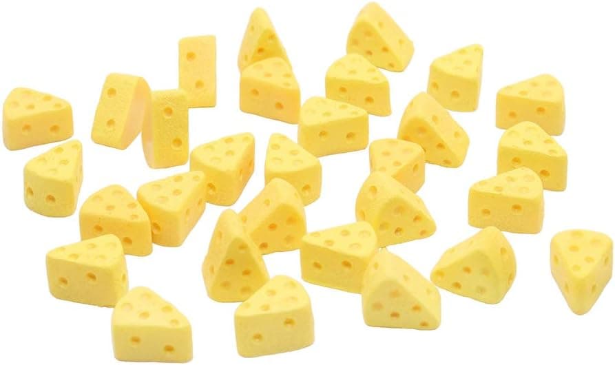 Hiawbon 30 Pcs Miniature Kitchen Food Cheese Simulation Triangle Cheesecake Food Figurines for Mini House Kitchen Decoration