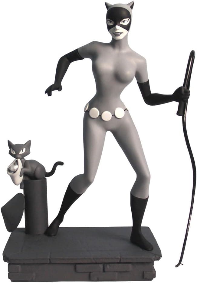Batman Femme Fatales Catwoman Statue - Newbury Comics Exclusive Figure
