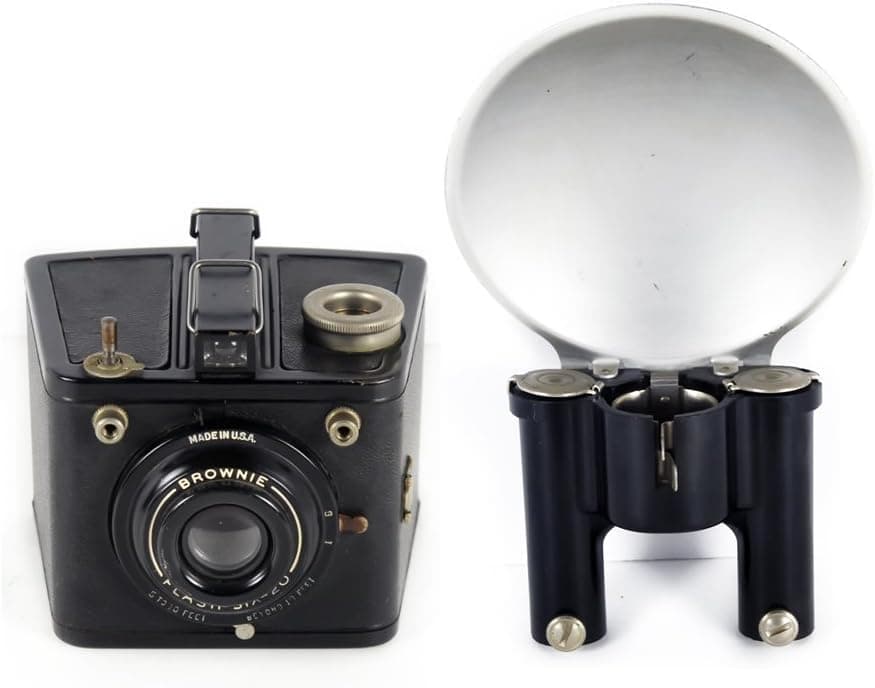 Vintage Kodak Brownie Flash Six-20 Box Camera
