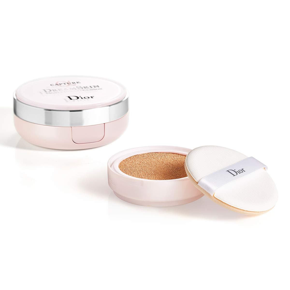 Dior Capture Dreamskin Moist & Perfect Cushion SPF 50 With Extra Refill 020 Light Beige, 0.5 Ounce