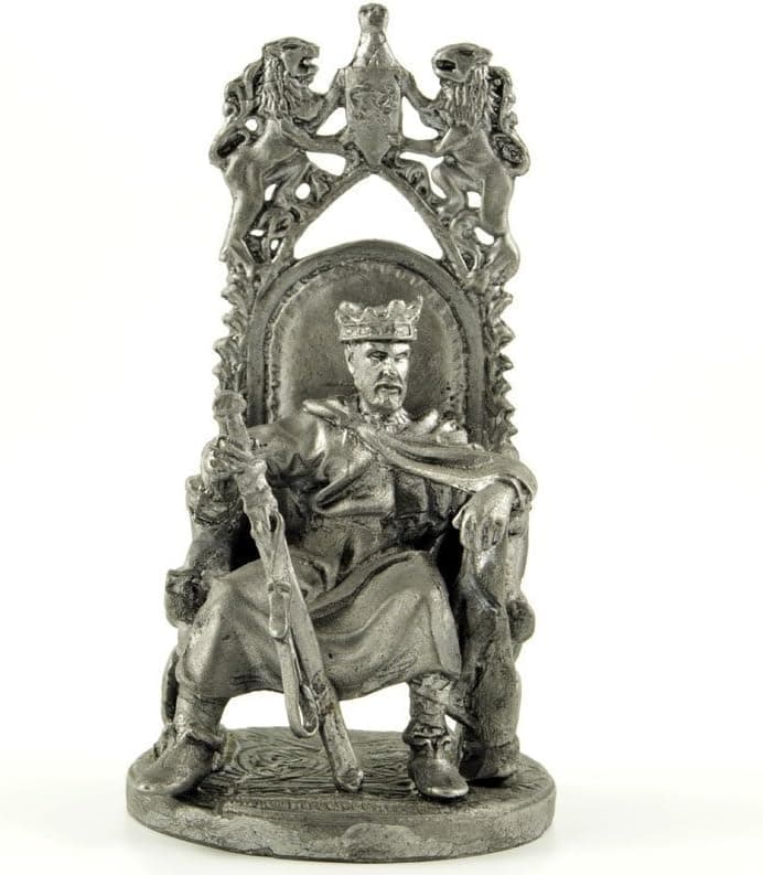 Toy soldier. King Arthur. Metal sculpture. Collection 54mm (scale 1/32) miniature figurine. Tin toy soldiers