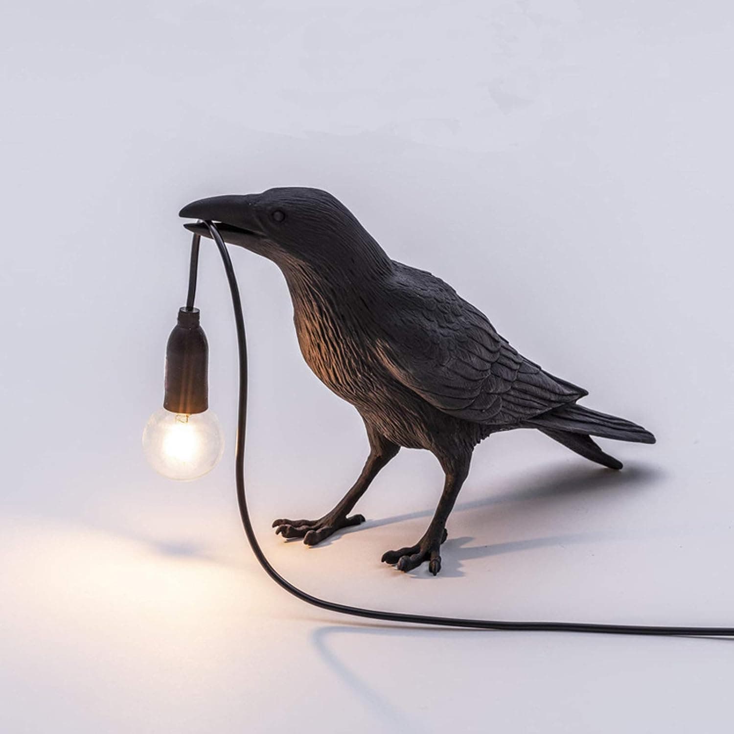 YUNAIYI Eight Styles of Two-Color Crow Wall Lamp Table Lamp, Modern Novelty Art Resin Waterproof Statue Light Figurine Light for Bedroom Garden Yard Decoration (H- Black Table lamp)