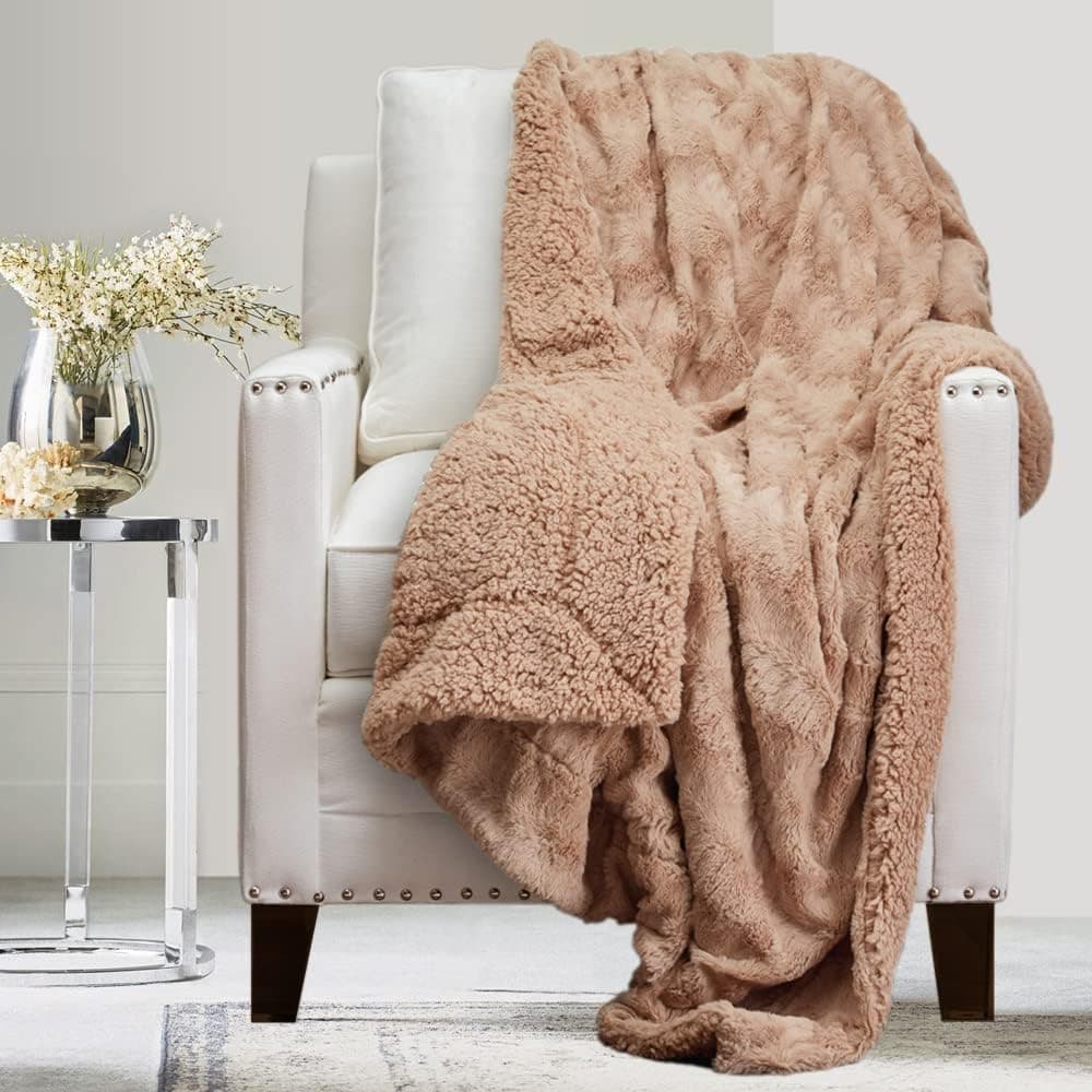 The Connecticut Home Company Throw Blanket, Soft Plush Reversible Faux Fur and Sherpa, Warm Thick Throws for Bed, Comfy Washable Bedding Accent Blankets for Sofa Couch Chair, 65x50, Beige