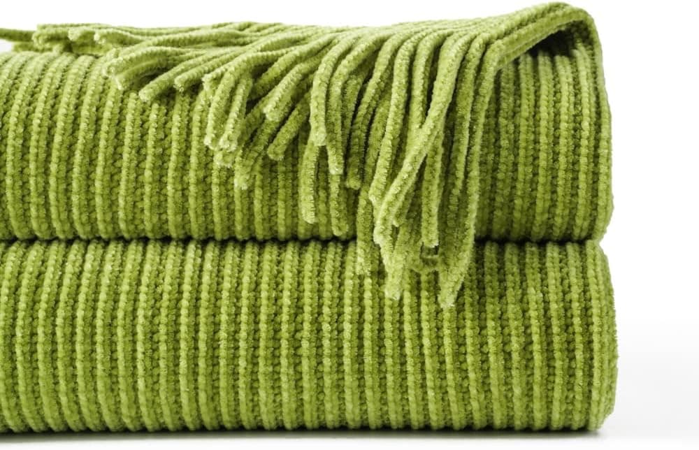 BATTILO HOME Apple Green Throw Blanket for Couch, Soft Chenille Knit Throws with Tassels for Home Decor, Spring Green Throws for Couch Cover, 50"x60"