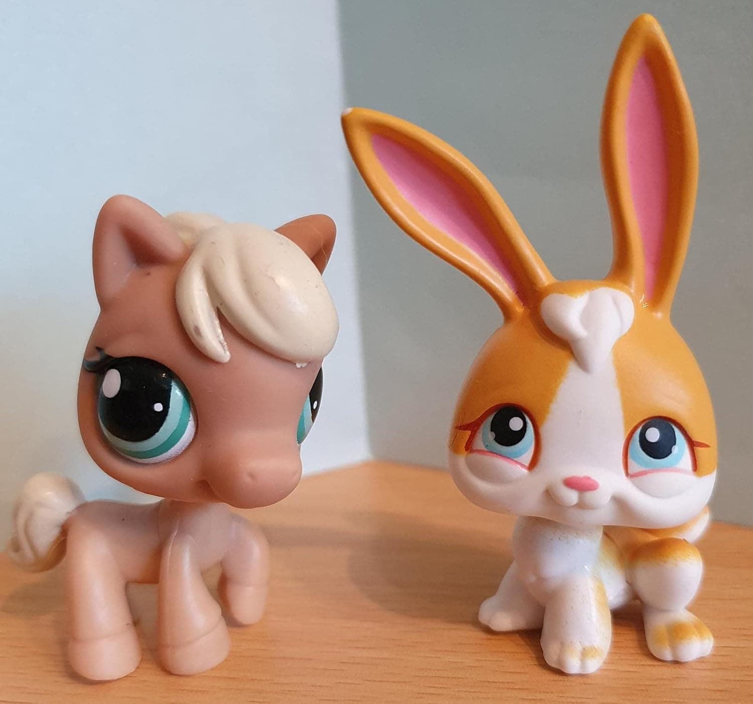 Littlest Pet Shop 2010 Assortment A Series 5 Collectible Figure Horse Bunny