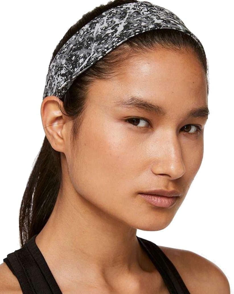 Lululemon Fly Away Tamer II Headband (Paint Splash Silver Drop)