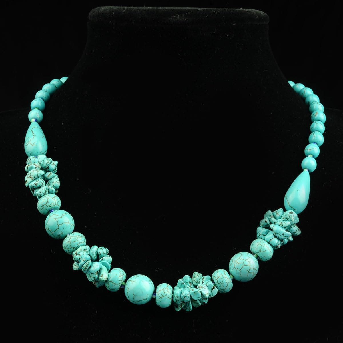 Hydia 8mm & 12mm Blue Turquoise Round Beads, Chips Necklace 19 Inch