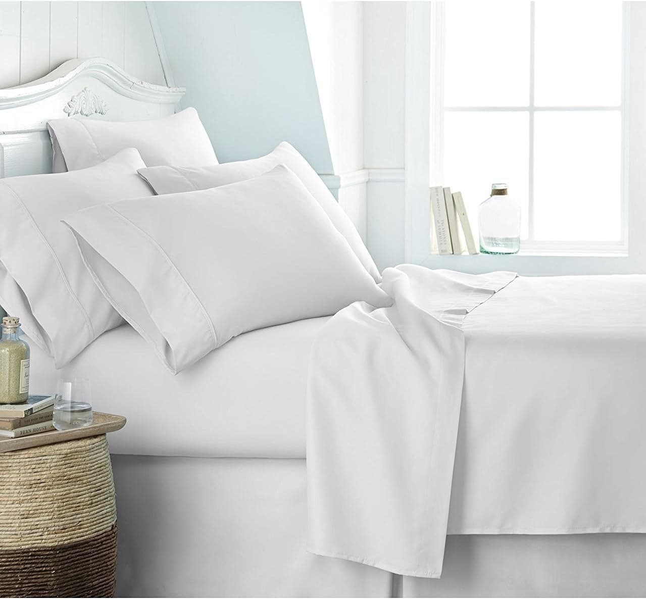 Egyptian Luxury 1800 Hotel Collection Bed Sheet Set - Deep Pockets, Wrinkle and Fade Resistant, Hypoallergenic Sheet and Pillow Case Set - (Twin, White)