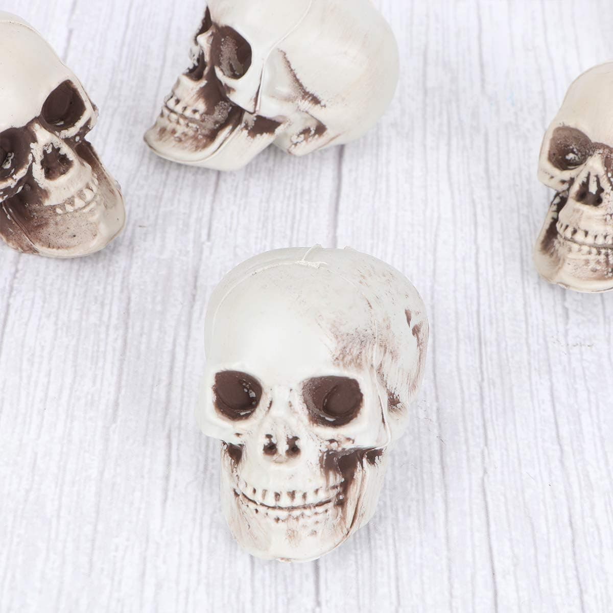 Toyvian 4pcs Halloween Mini Skulls Realistic Horrible Jaw Halloween Prop Halloween Party Decoration