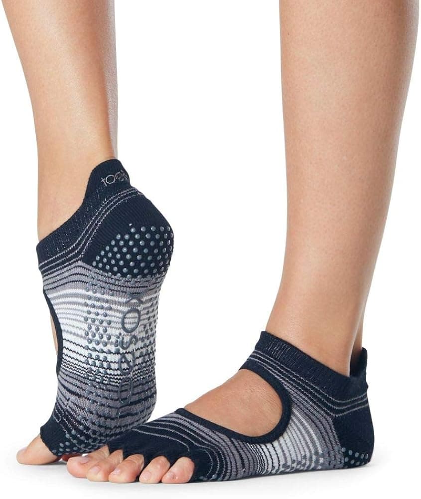 toesox Women's Bellarina Half Toe Grip Non-Slip for Ballet, Yoga, Pilates, Barre Toe Socks