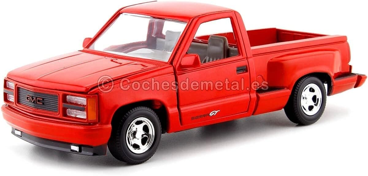 Motormax 1:24 1992 GMC Sierra GT Pick-UP